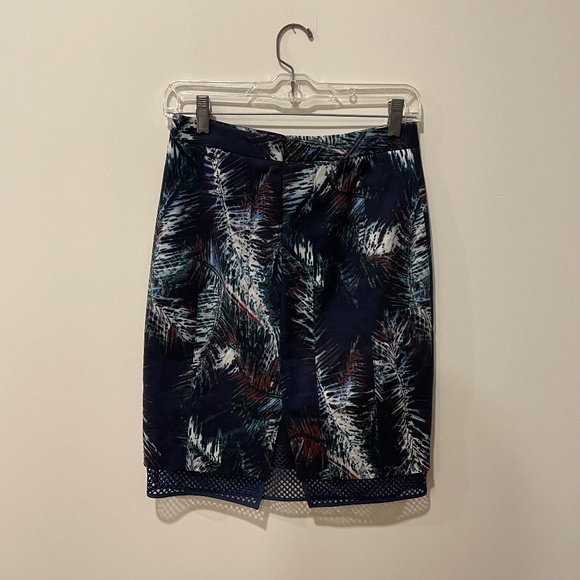Club Monaco Alessandra Navy Palm Leaf Print Mesh-Trim Pencil Skirt - Picture 9 of 9